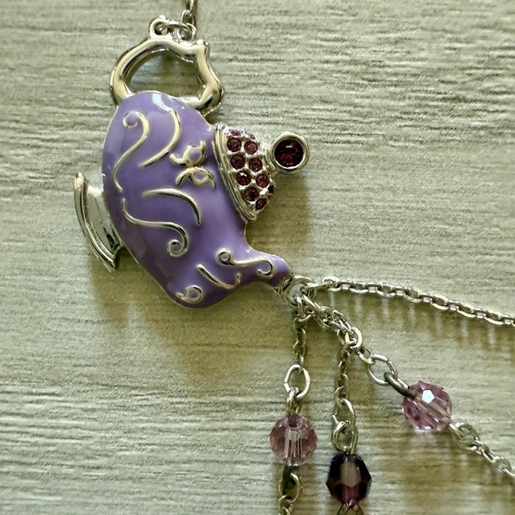 Swarovski Disney Alice in wonderland tea party necklace - Picture 2 of 6